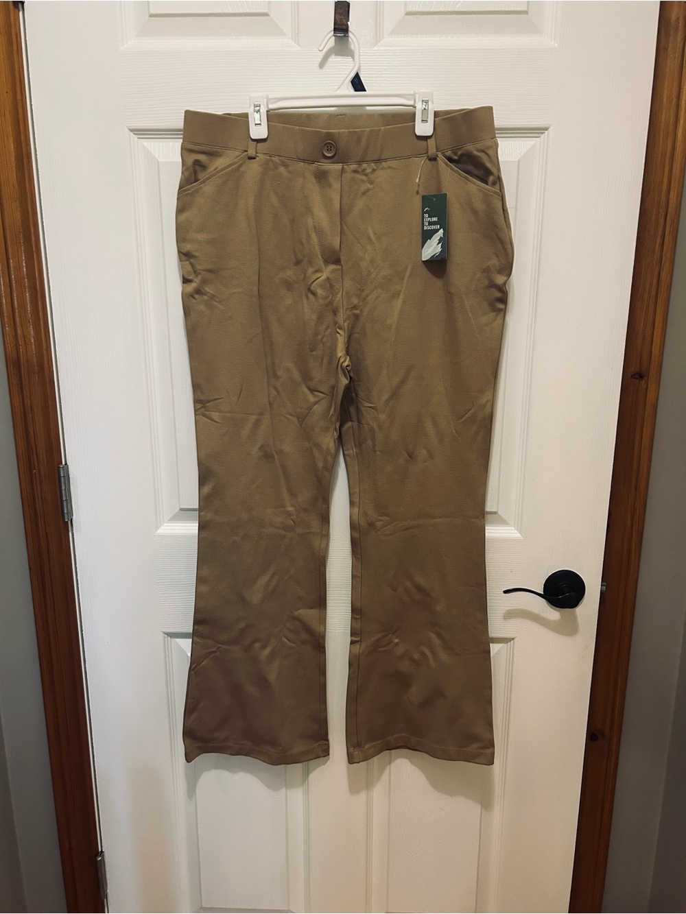 NWT WILLIT Stretch Boot Cut Pants in Khaki Size XL